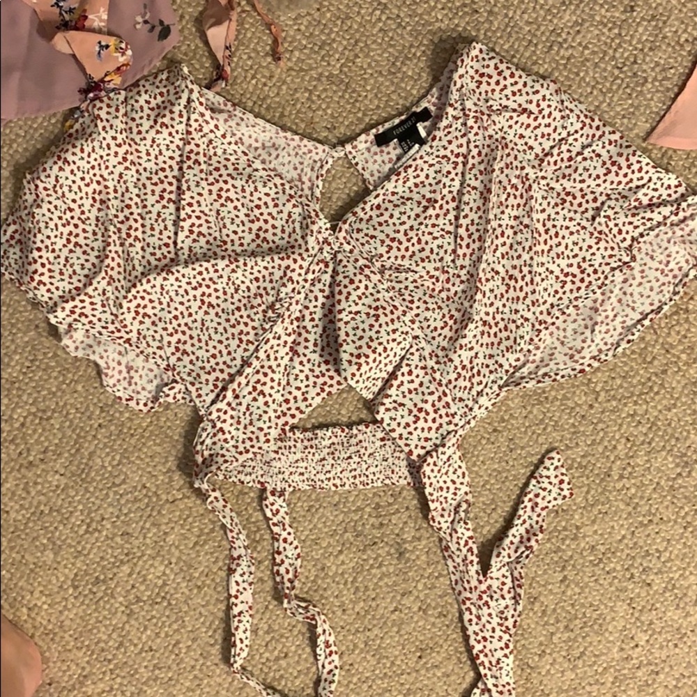 Cherry cropped tie front top